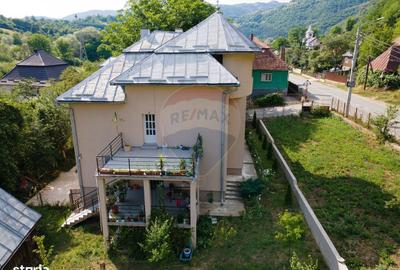 Casă cu 4 camere cu Teren 500 Mp în Muncelu - 2