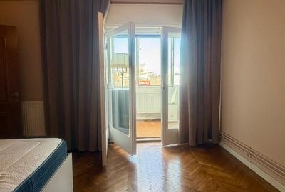 Apartament cu 3 camere decomandat, mobilat în Universitate - 10