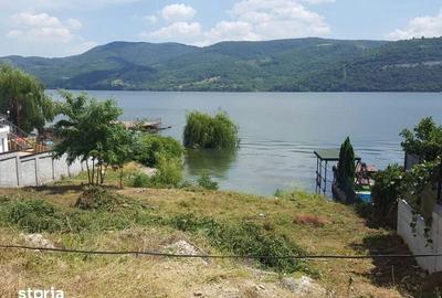 Teren de 1000 mp, în Gării - 2