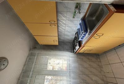 Proprietar vand garsoniera in zona Pia?a Rahova , sect 5 - 3