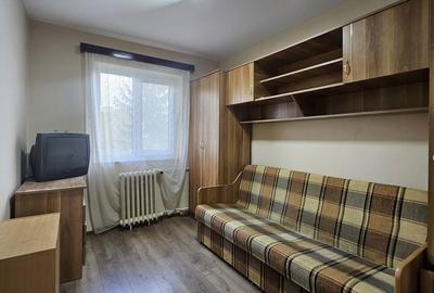 Apartament cu 3 camere semidecomandat în Nufărul - 16