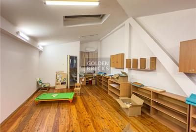 Casă individuală cu 11 camere cu Canalizare în Central - 20
