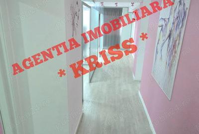 Ofer Spre Inchiriere! Spa?iu 91 Mp. ULTRACENTRAL Pite?ti Liber Etaj 3 - 4