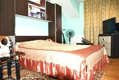 Casă cu 5 camere cu Teren 850 Mp în Exterior Est - 7