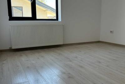 Casă cu 4 camere în Păcuri - 3