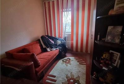 Apartament cu 3 camere decomandat în Libertății - 9