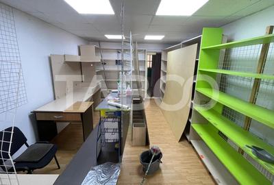 Spatiu comercial de vanzare–central trafic pietonal vitrina - 2