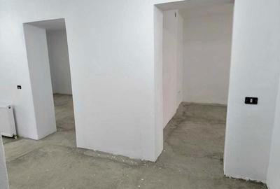 Apartament cu 3 camere decomandat în Petros - 6