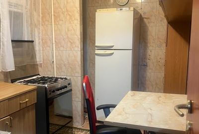 Eroii Revolutiei, Piata Progresu - 4