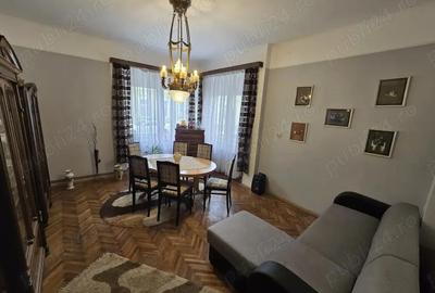 Apartament cu 3 camere în Central - 14
