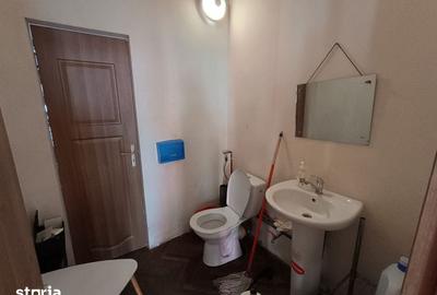 Spațiu comercial, de 38 mp, în Central - 3