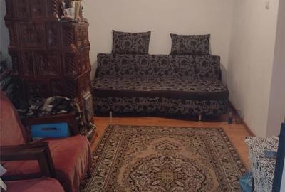 Casă cu 4 camere cu Teren 1339 Mp în Bârlad - 1