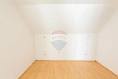 Casă cu 5 camere cu Teren 378 Mp în Purcăreni - 9