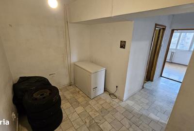 Apartament cu 3 camere decomandat în Dacia - 12