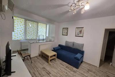 Apartament cu 2 camere semidecomandat, mobilat în Central