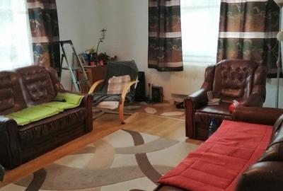 Casă individuală cu 4 camere în Unirii