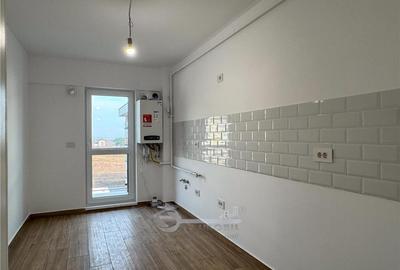 Apartament cu 3 camere decomandat în Galata - 2