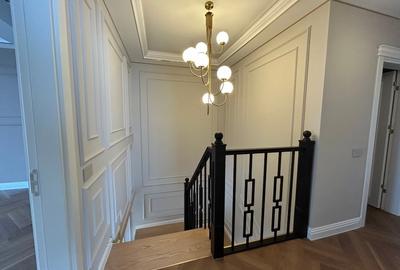 Apartament cu 4 camere decomandat în 13 Septembrie - 15