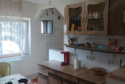 Apartament cu 2 camere decomandat în Steaua