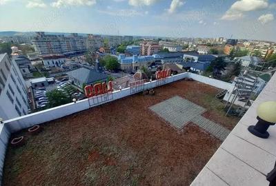 PENTHOUSE Ultracentral