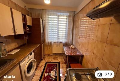Apartament cu 3 camere semidecomandat în Craiovei - 2