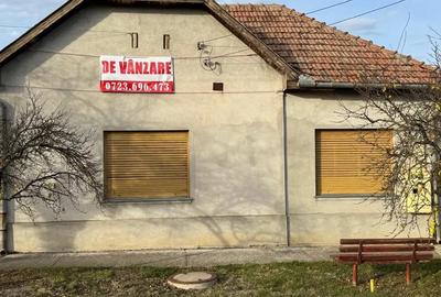 Casa de vanzare in Nadlac ,670 suprafata totala - 2