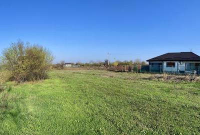 Teren priveliste deschisa, cu utilitati, zona retrasa, langa lac si padure - 8