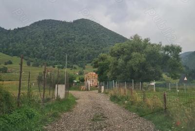 Teren de 1120 mp, în Central - 2