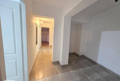 Apartament cu 3 camere decomandat în Central - 3
