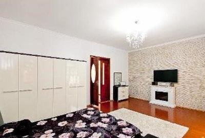 Casa P+1E si teren 370 mp, singur in curte - Piata Centrala - 8