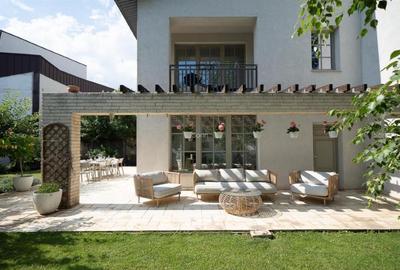 Vanzare vila Calea Calarasilor | suprafata utila 200 mp |  teren 600 mp | - 2