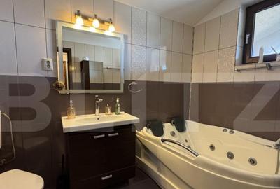 Casă cu 4 camere cu Teren 588 Mp în Central - 2