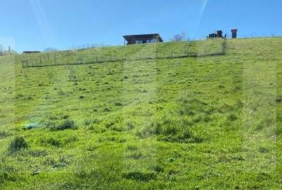 Teren de 1407 mp, în Central - 3