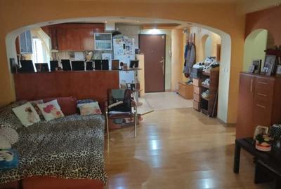 Apartament 3 Camere -Parter Inalt  -2 Bai - Parcare - La Mall Vitan Apartament 3 Camere -Parter Inalt  -2 Bai - Parcare - La Mall Vitan - 2