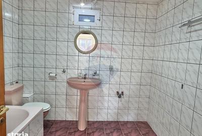 Casă cu 6 camere decomandat cu Teren 1000 Mp în Iosia - 6