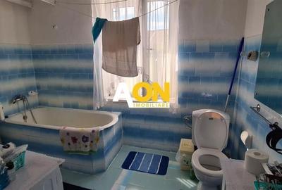 Casă cu 4 camere cu Canalizare în Ultracentral - 1