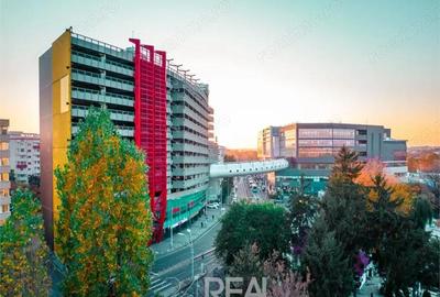 Spațiu comercial, în Eroii Revoluției - 9