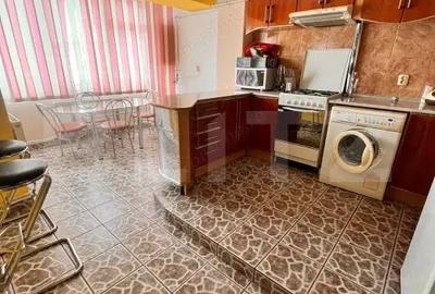 Apartament 4 camere decomandat-zona Libertatii - 3