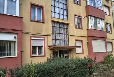 OCAZIE MARE !!!Vand Apartament 2Camere 55mp Zona Cazarmii Etajul 1 - 1