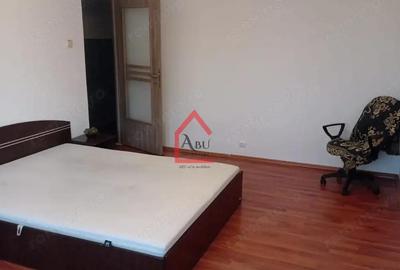 Apartament cu o camera, Decomandat, Nicolina, Bulevard - 9