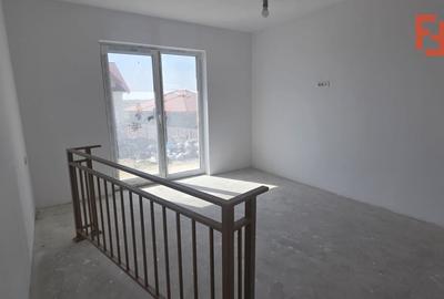 Duplex cu 4 camere cu Teren 287 Mp în Moșnița Nouă - 9