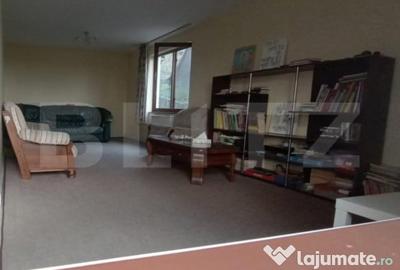 Casă cu 5 camere cu Teren 667 Mp în Central - 9