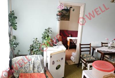 De vânzare un apartament cu două camere situată în Târgu Mureș, str.Parângului - 7