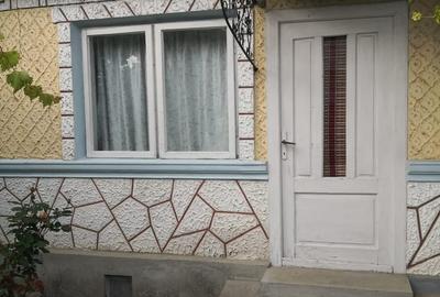 Casă cu 4 camere cu Teren 3687 Mp în Central - 3