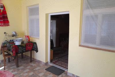 Casa 4 cam, teren 2000mp - 3