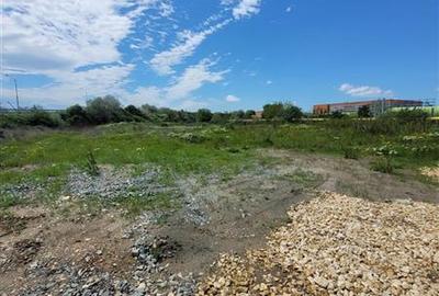 Teren Construcții intravilan de 1500 mp, în Nord - 2
