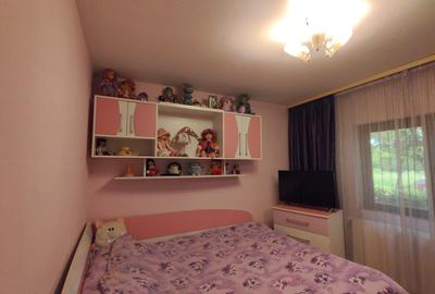 Apartament cu 4 camere decomandat în Canta - 8
