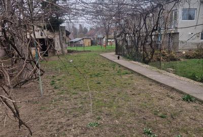 Casă cu 4 camere în Central - 2