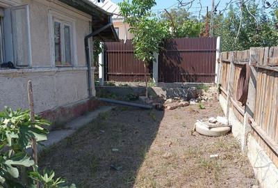 Casa de vanzare in Greceanca. - 2