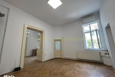 Casă cu 4 camere cu Canalizare în Victoriei - 11